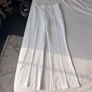 NWOT Stunning Valentina Shah white “Cloe Pant” — form fitting- flattering size 8